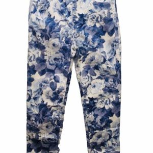 Ralph Lauren lady's pants size 4